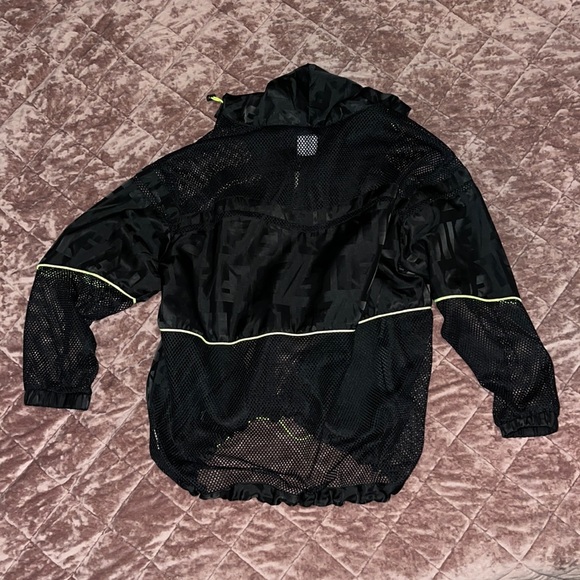 LF Mesh Jacket - Picture 2 of 4